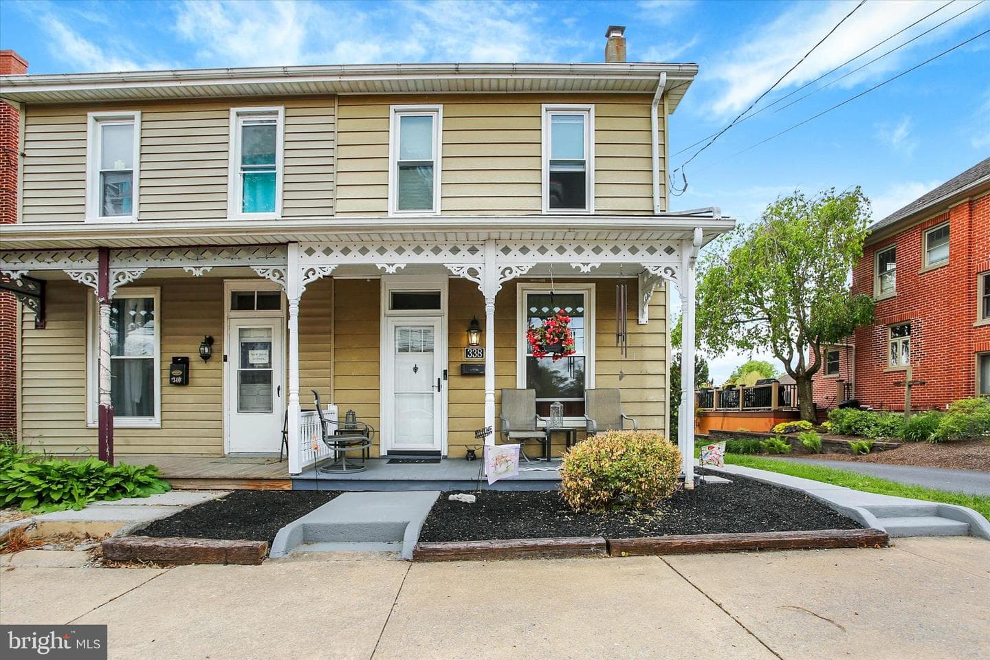 338 E Park Street photo 4
