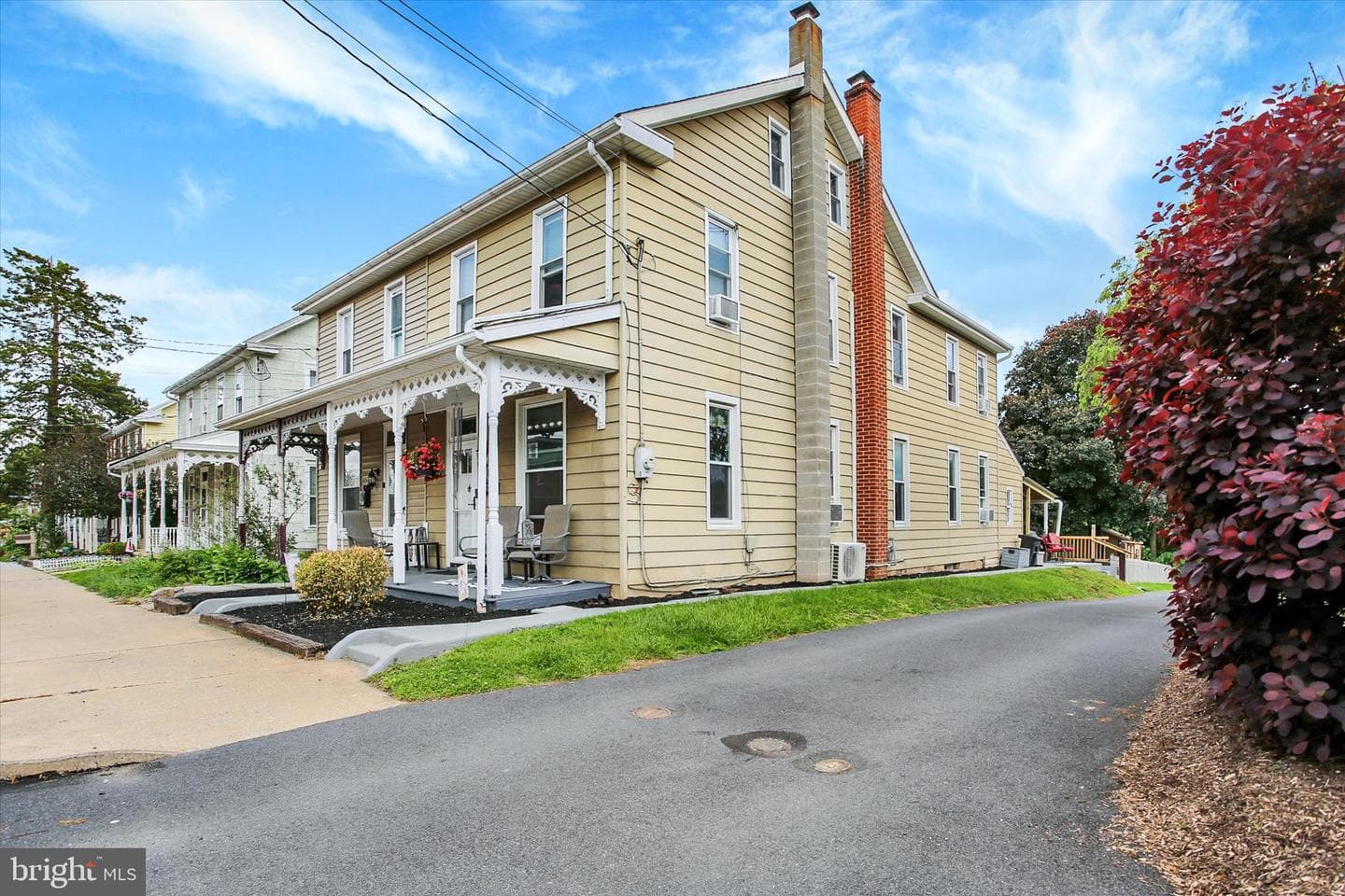 338 E Park Street photo 6