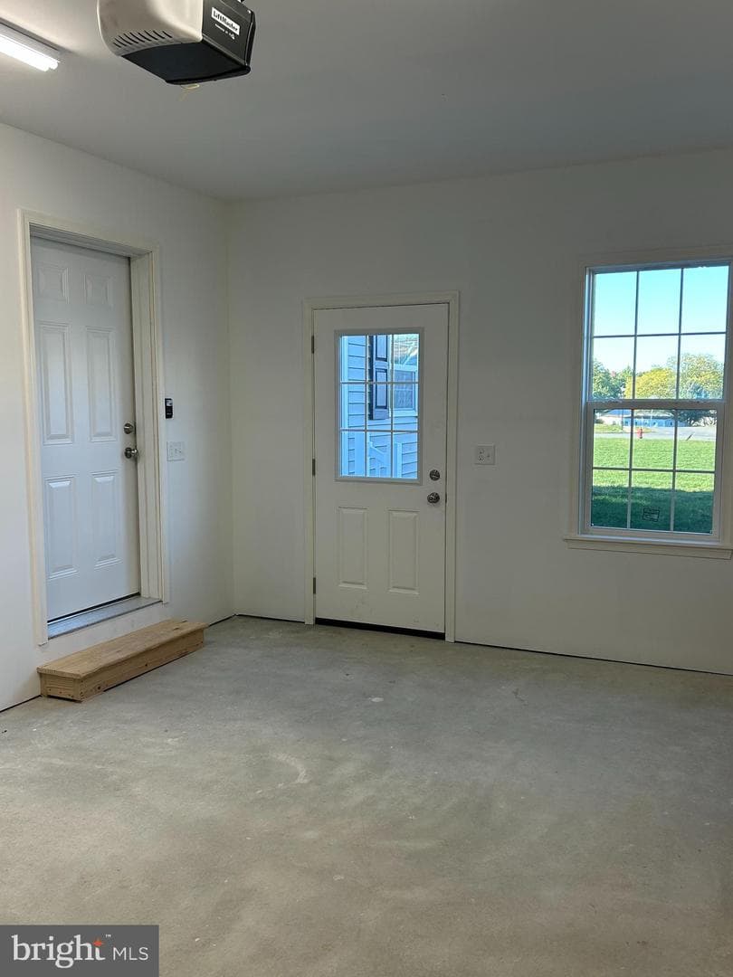 433 Eastwood Lane photo 24