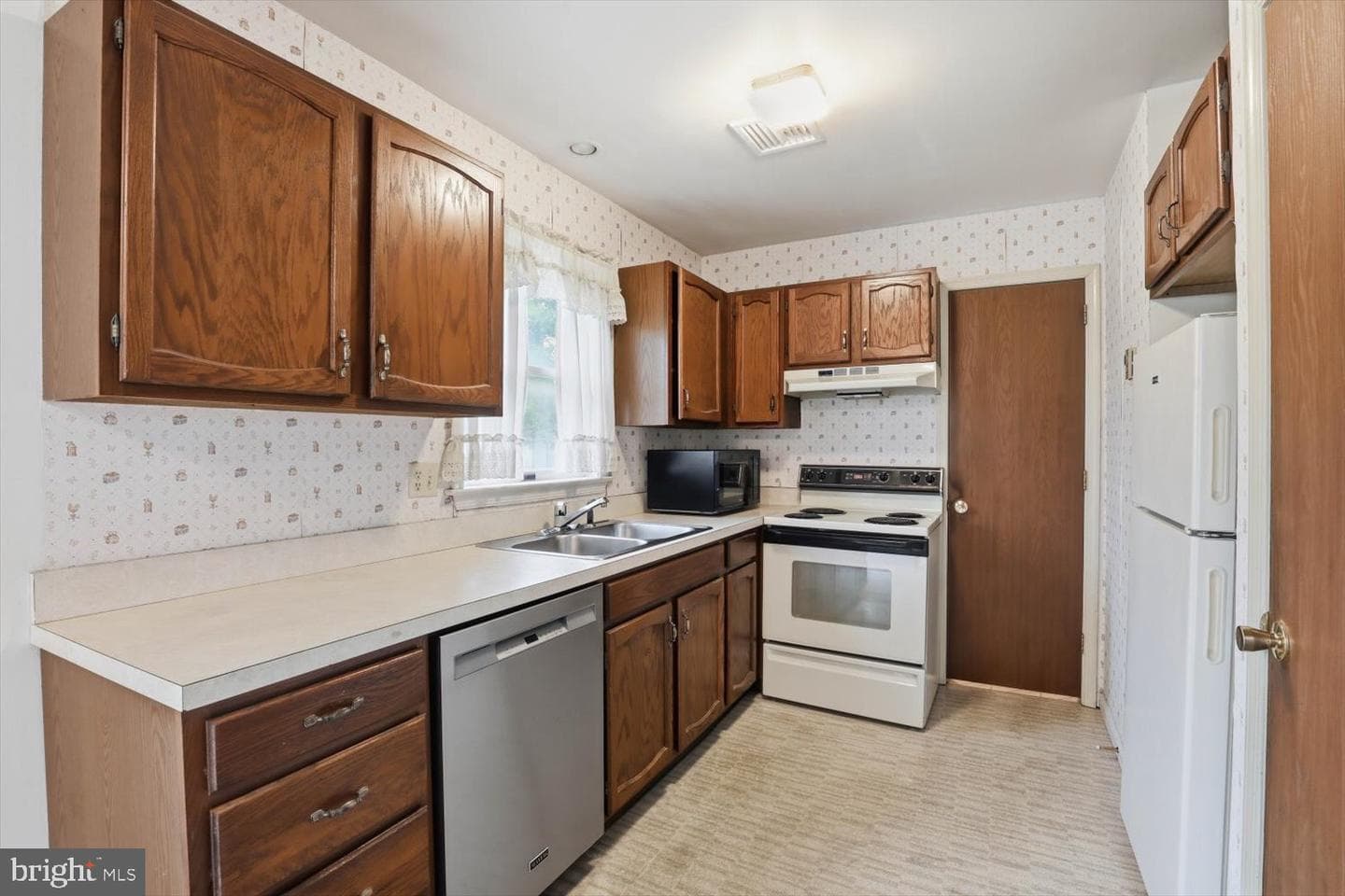 107 N Line Road photo 5