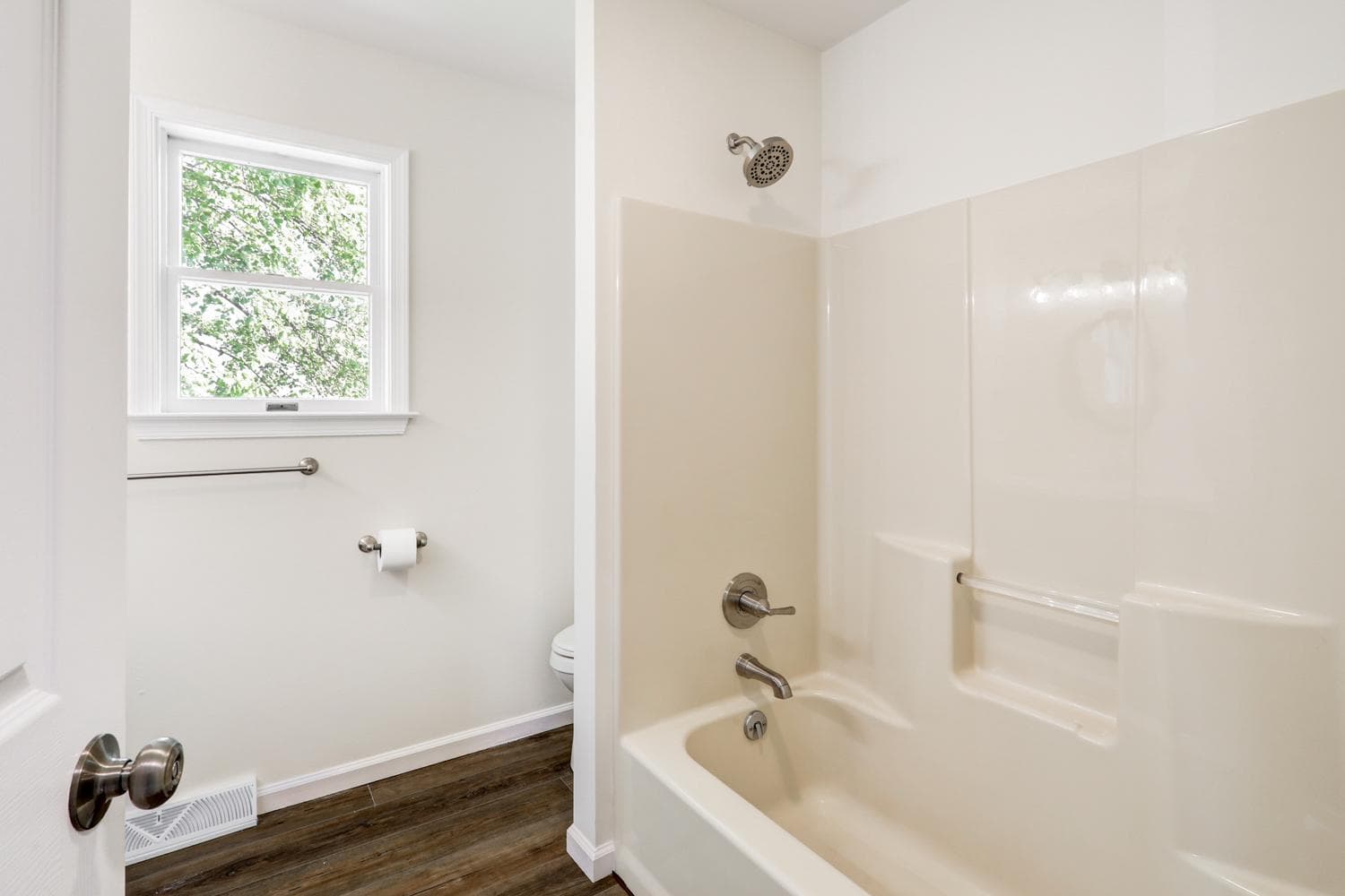 706 Rosemont Drive photo 32