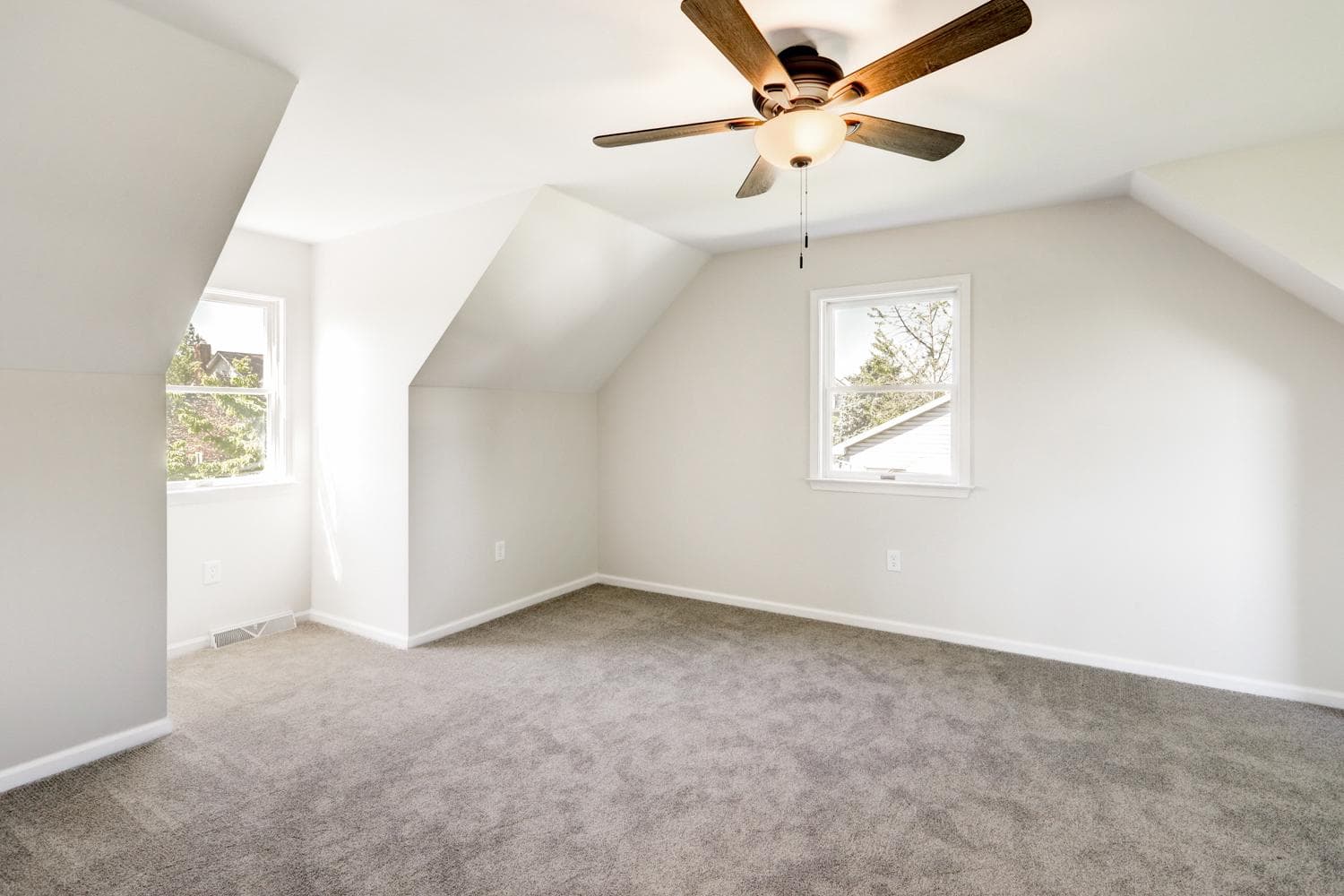 706 Rosemont Drive photo 33