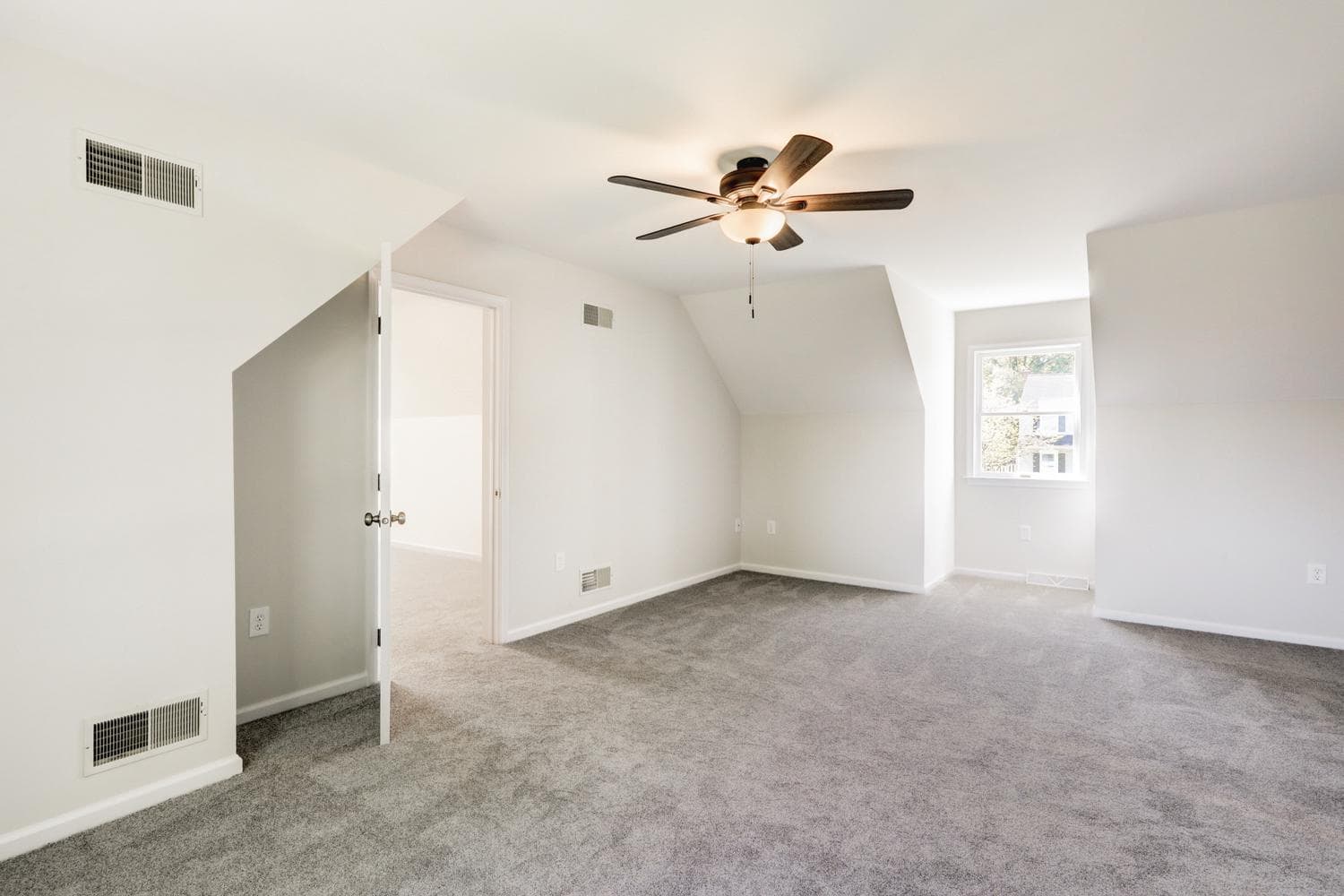 706 Rosemont Drive photo 35