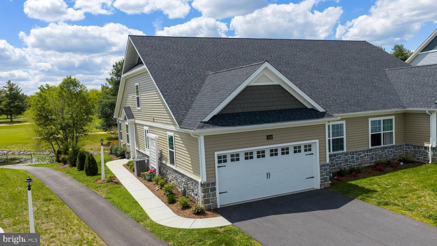 116 Copperstone Court photo 3