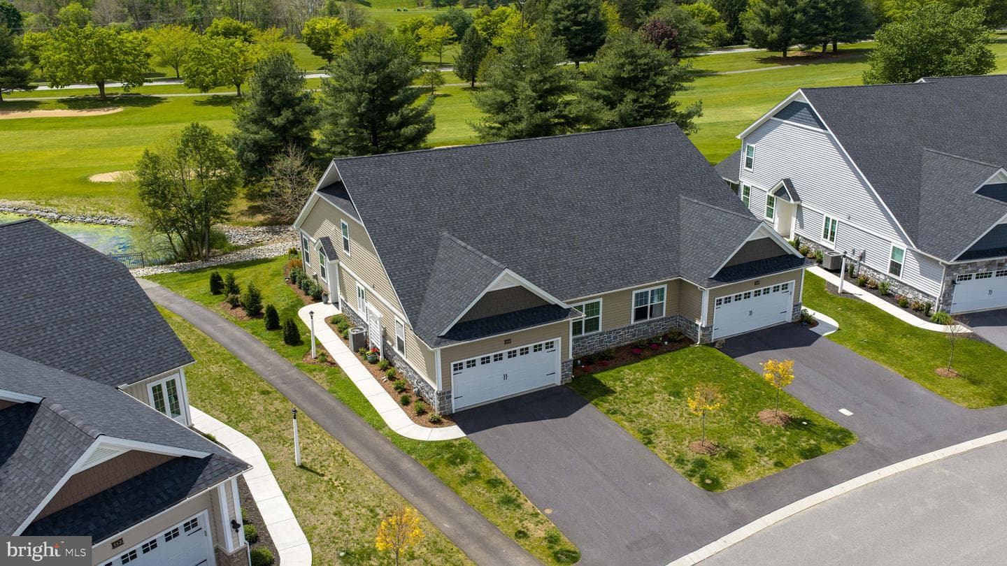 116 Copperstone Court photo 40
