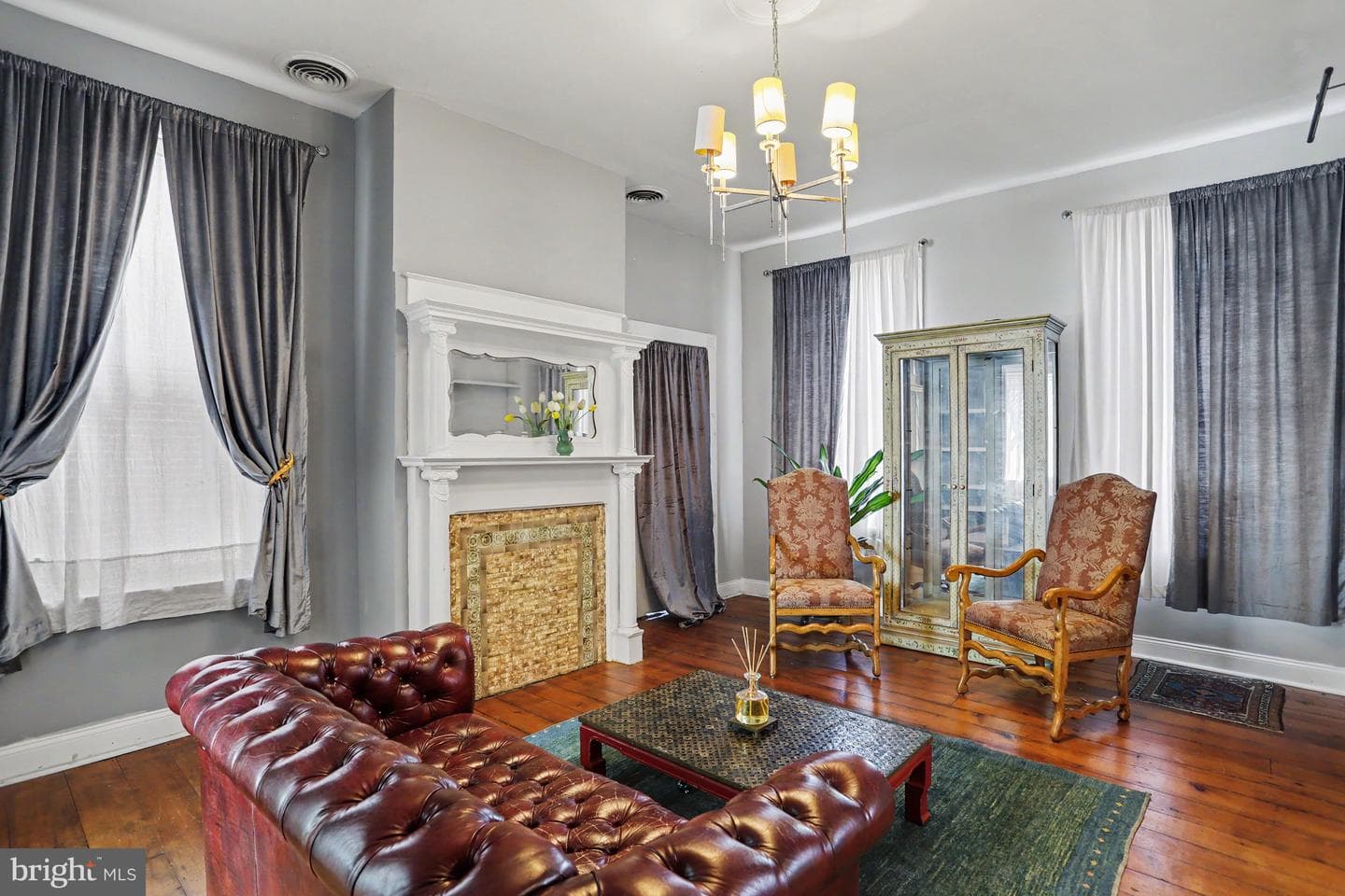 425 N Queen Street photo 10