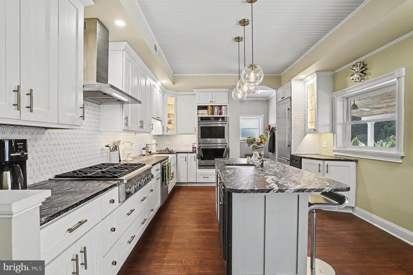 425 N Queen Street photo 16