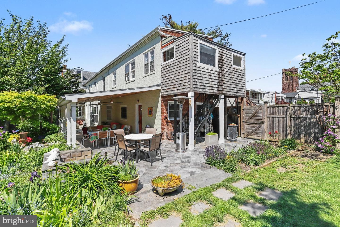 425 N Queen Street photo 45