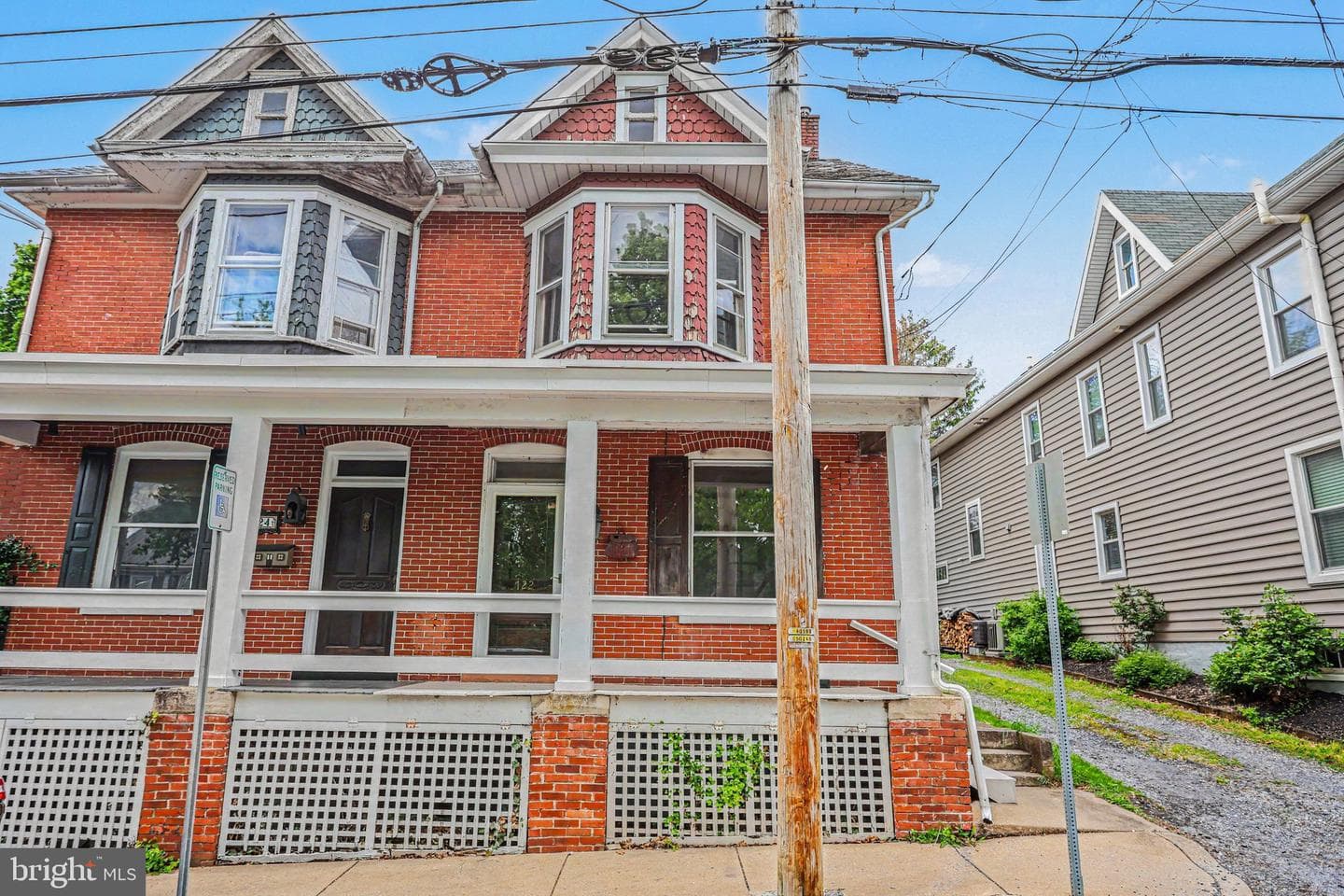 122 S Cedar Street