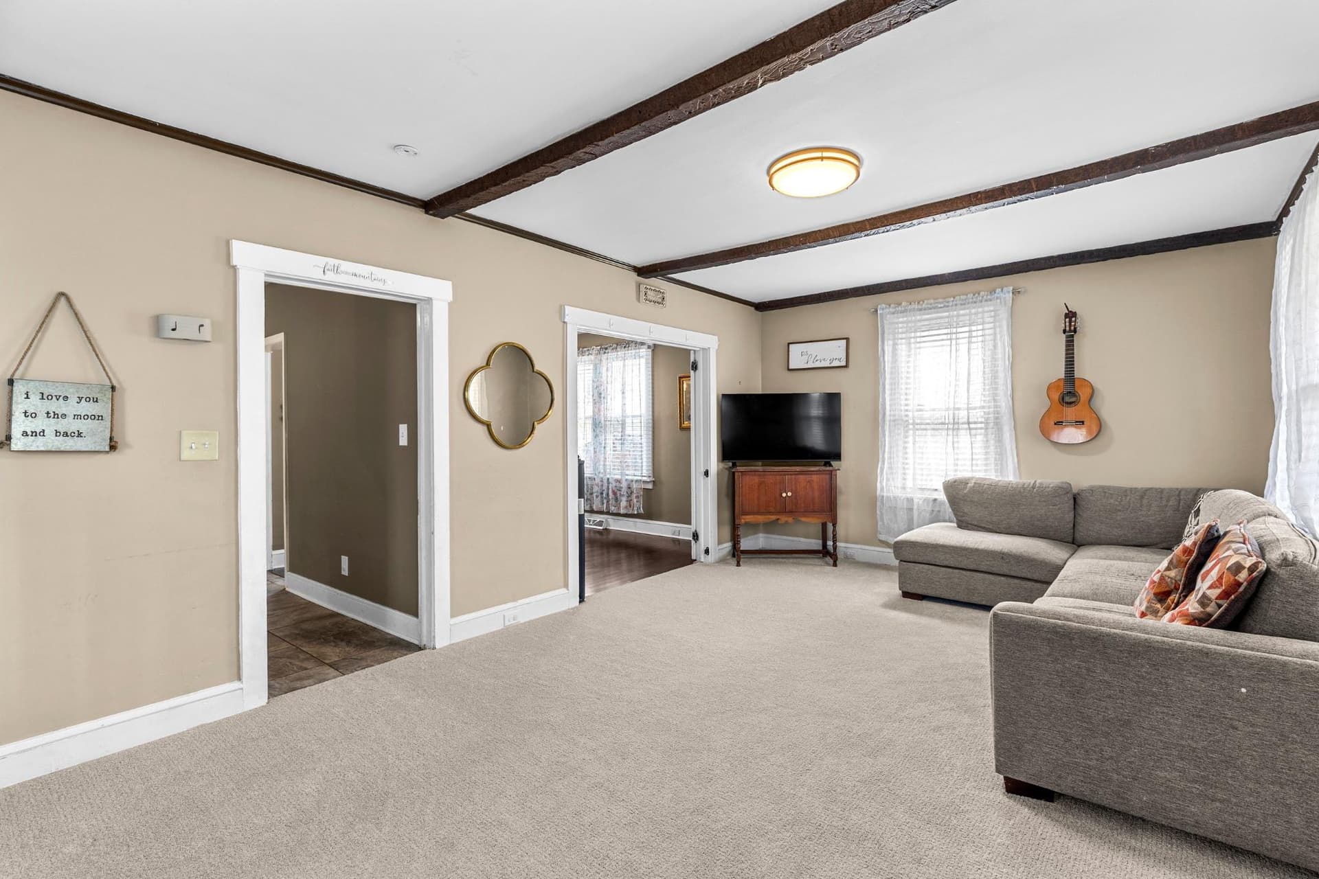 250 E Jackson Street photo 5