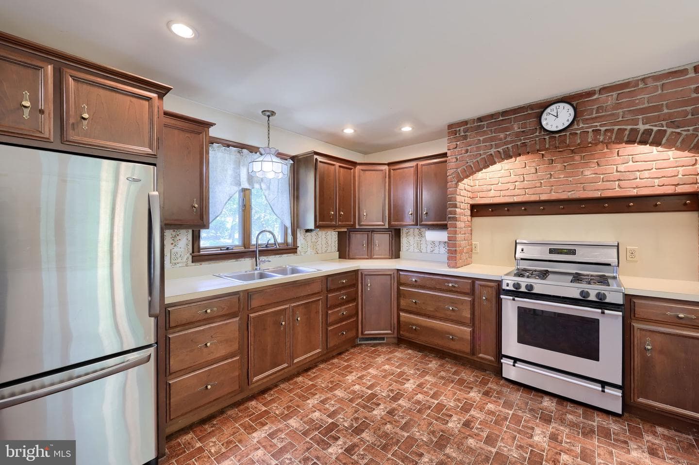 242 Skyview Lane photo 13