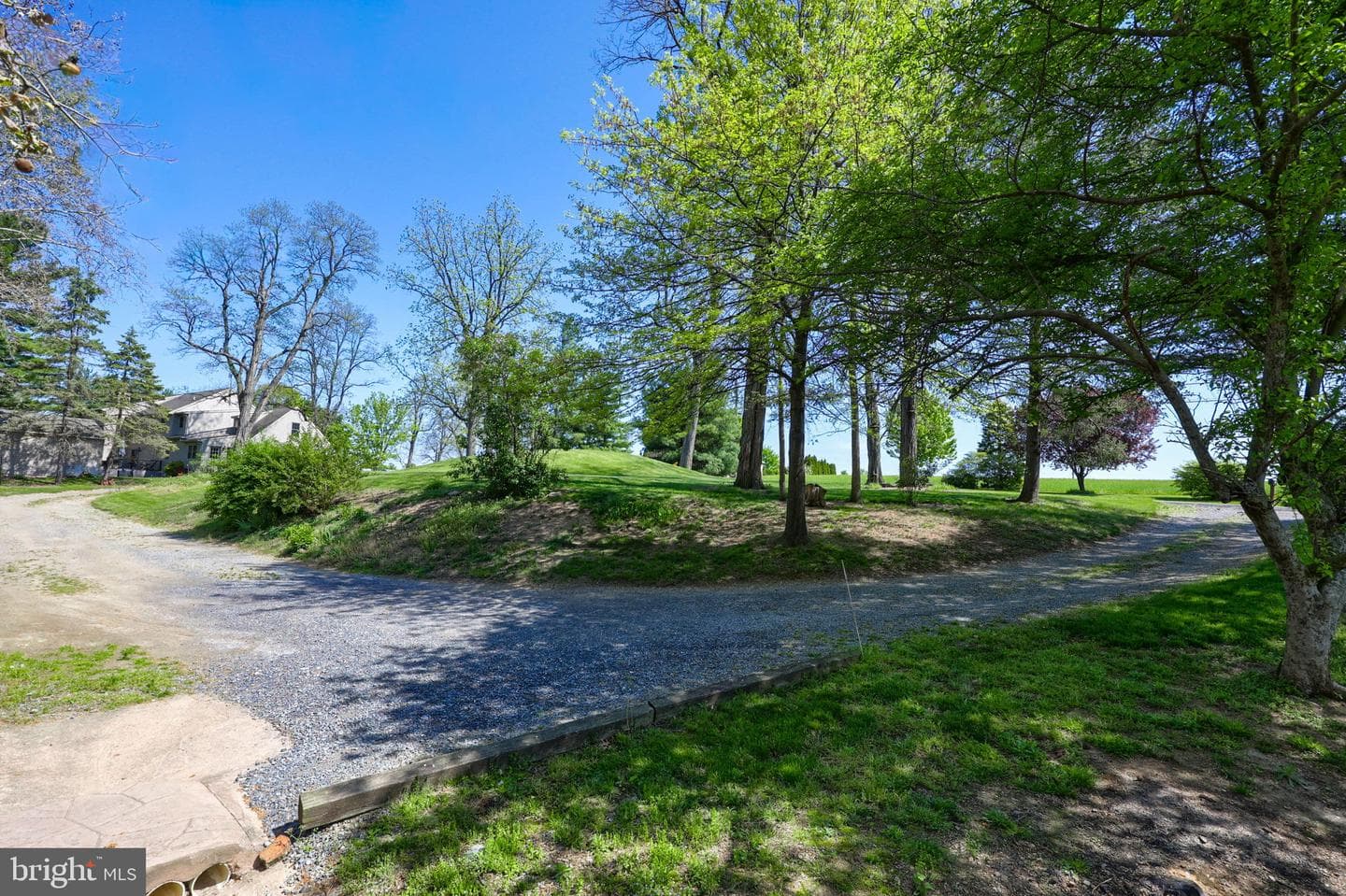 242 Skyview Lane photo 4
