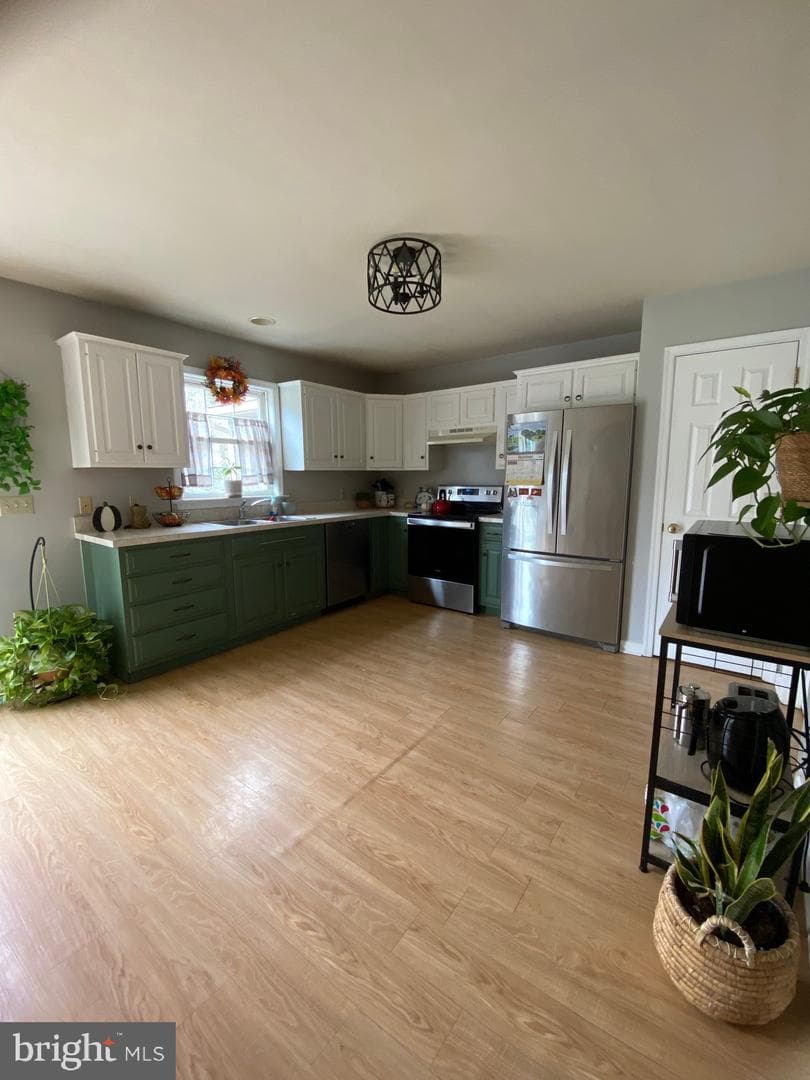 237 Meadow Lane photo 5