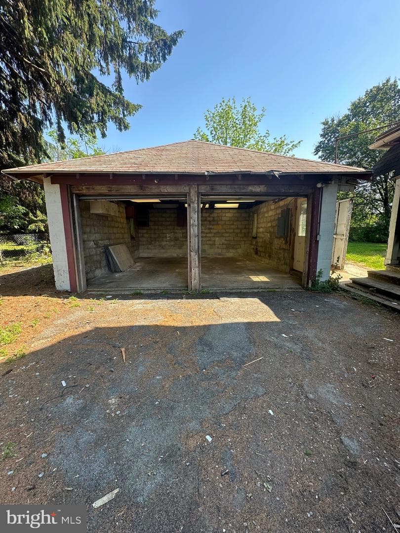 67 Keller Avenue photo 23