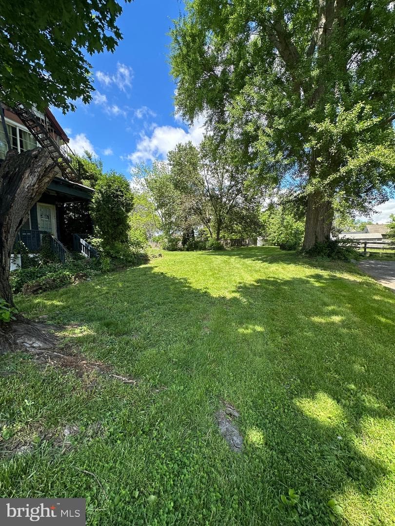 67 Keller Avenue photo 5