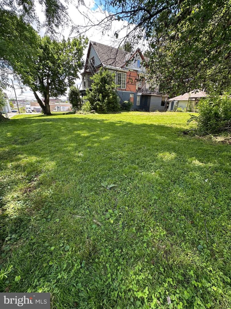 67 Keller Avenue photo 8