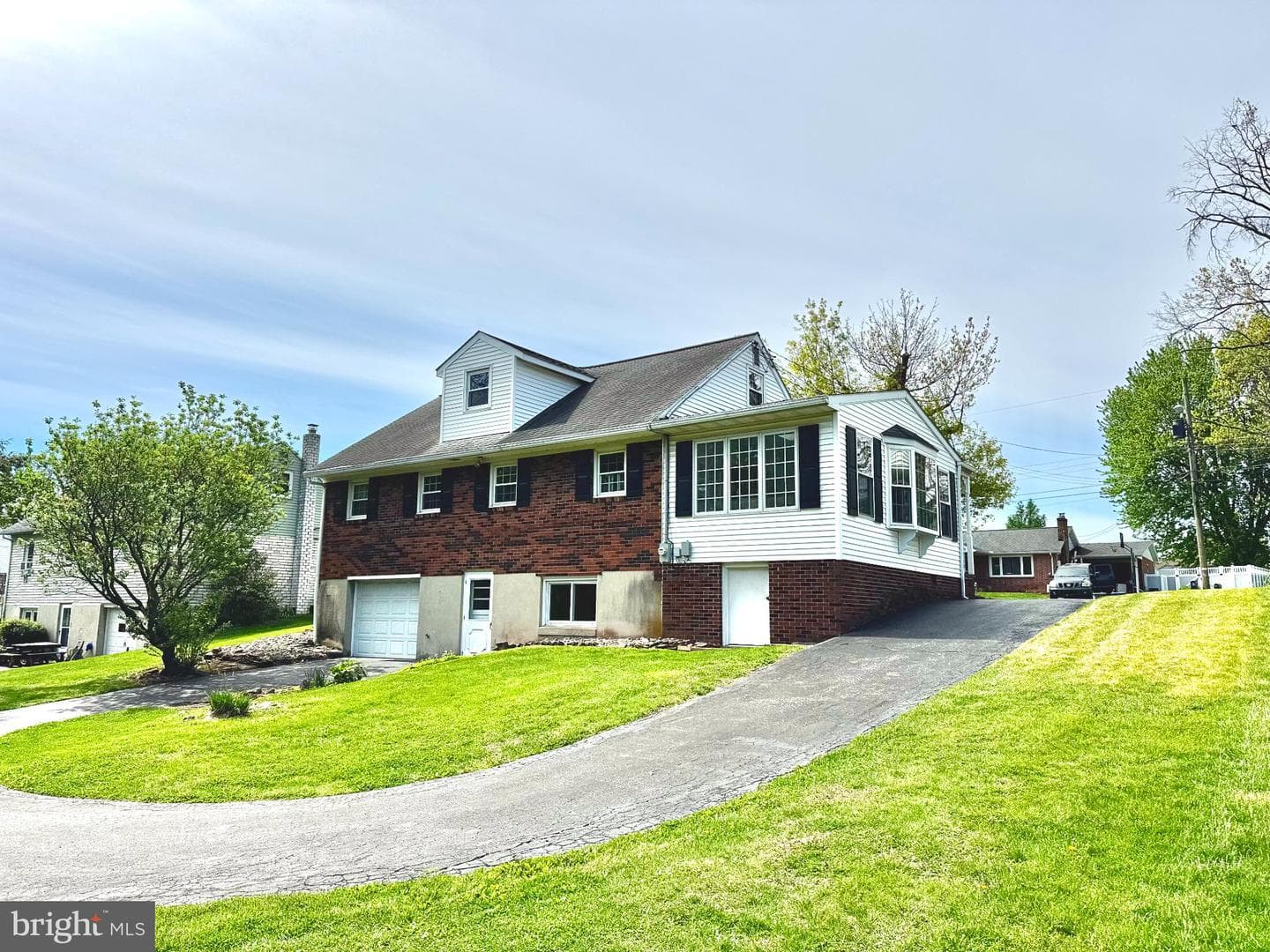 16 Frederick Avenue photo 2
