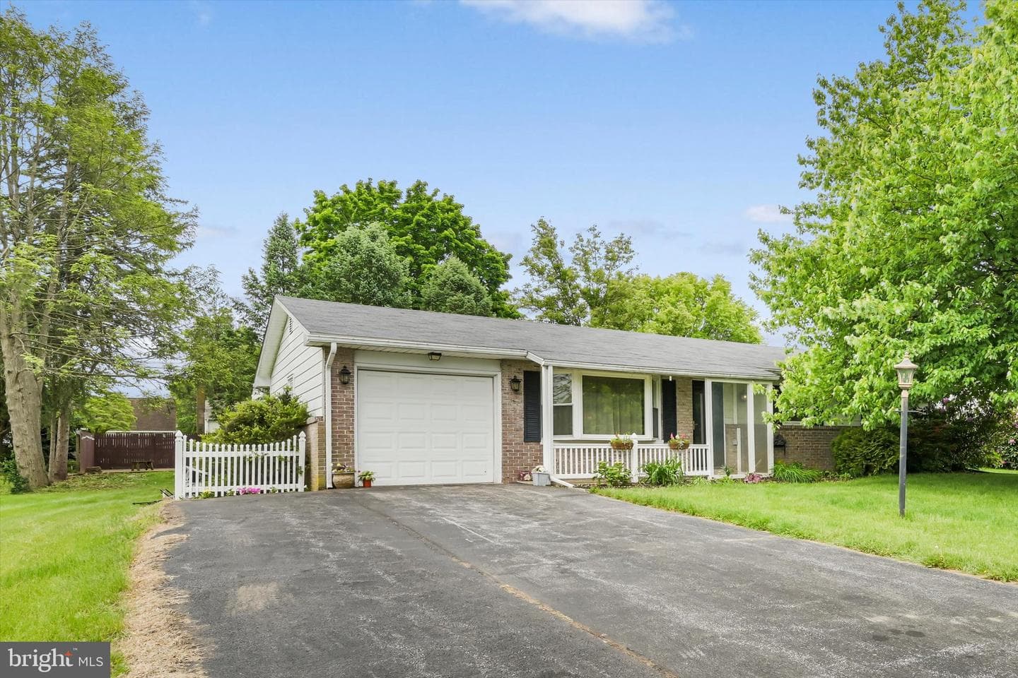 334 E Oregon Road