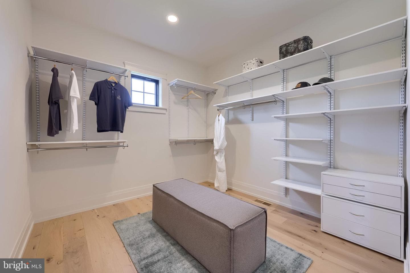 433 Jamesfield Drive photo 29
