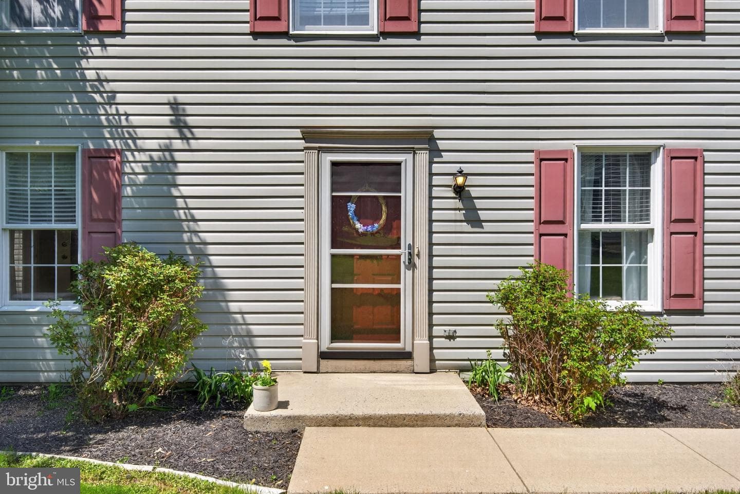 40 Battens Circle photo 3