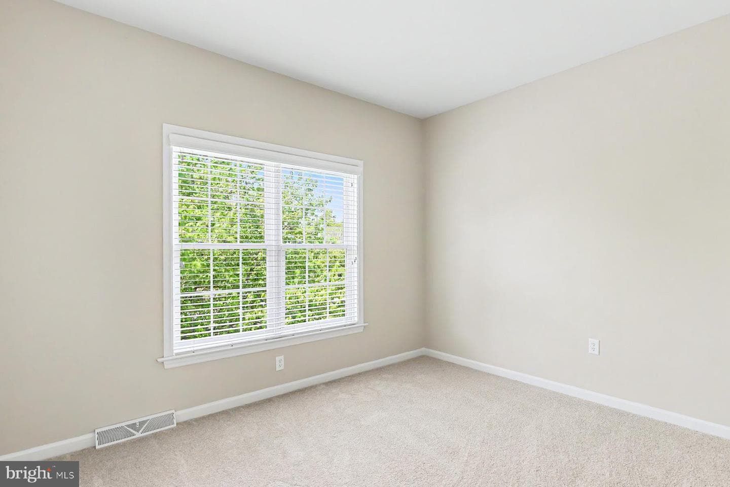 7 Thicket Lane photo 41