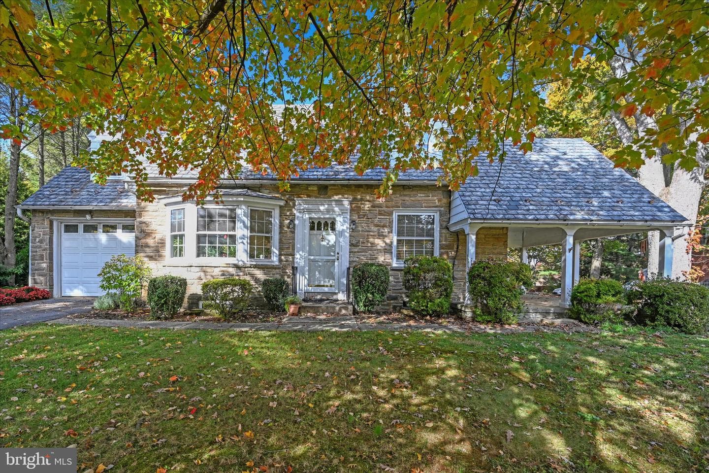 2341 Columbia Avenue photo 8