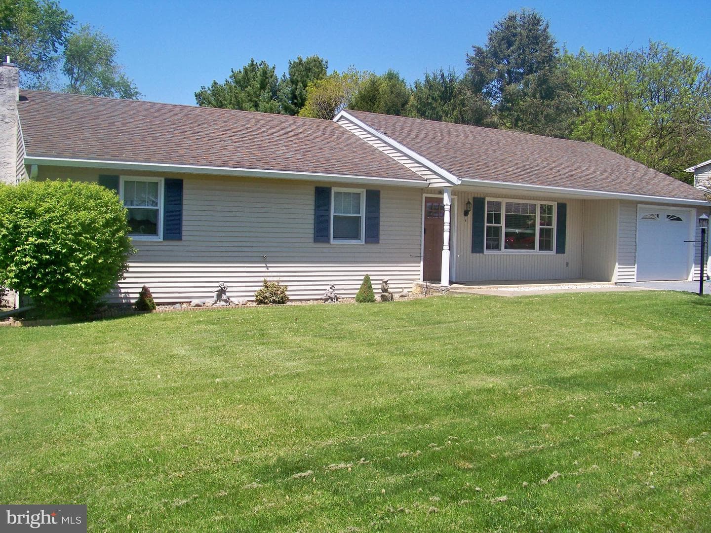 32 Green Acre Road photo 2
