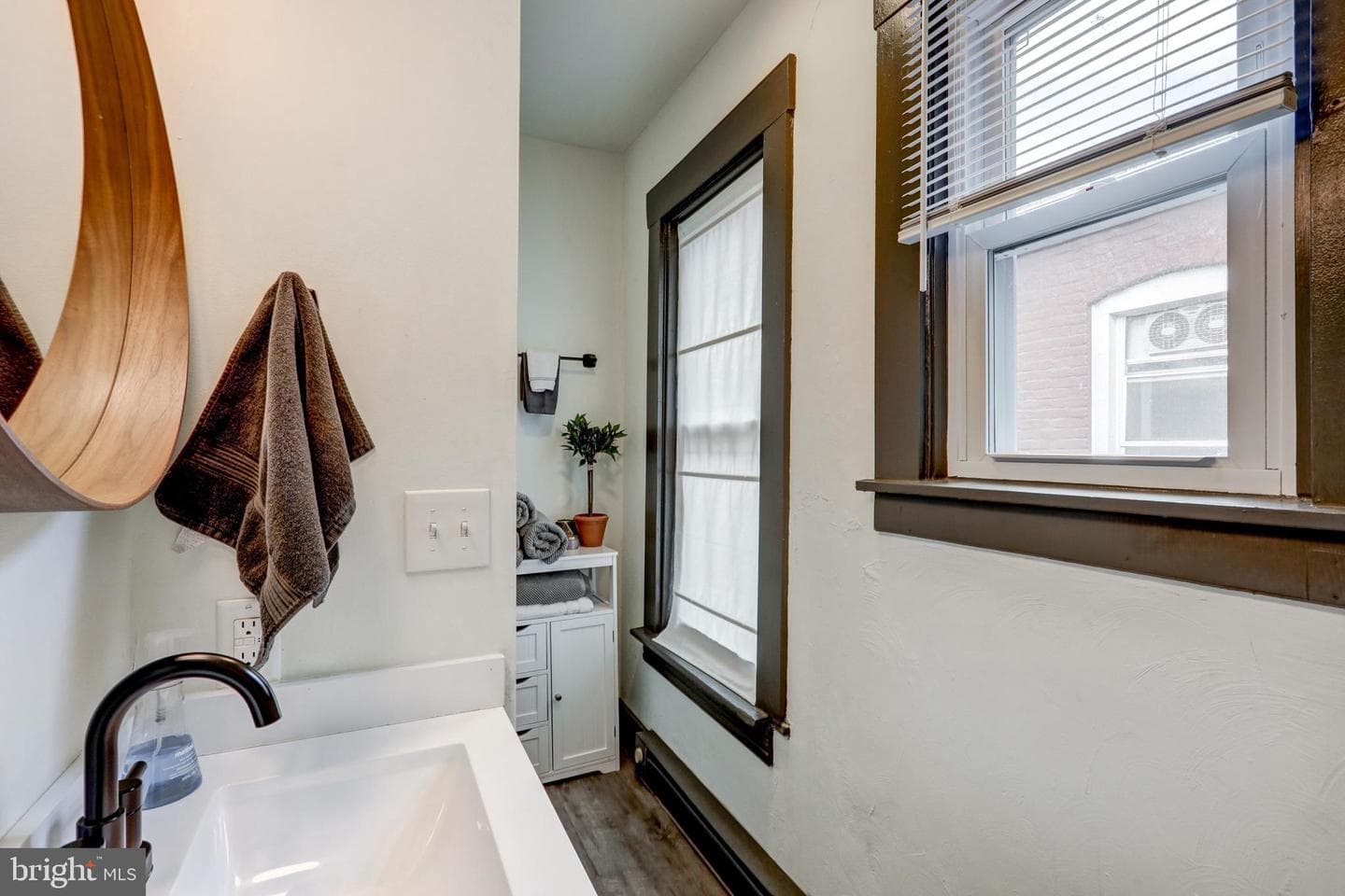 446 N Market Street photo 22
