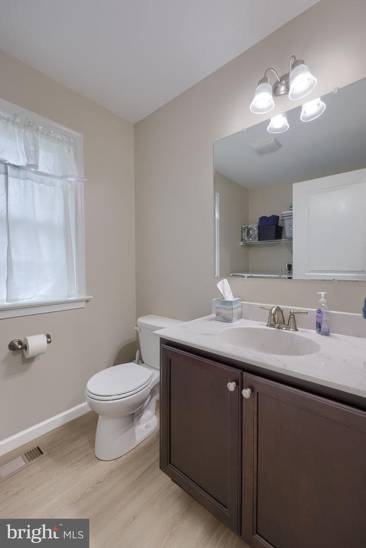 140 Liz Lane photo 14