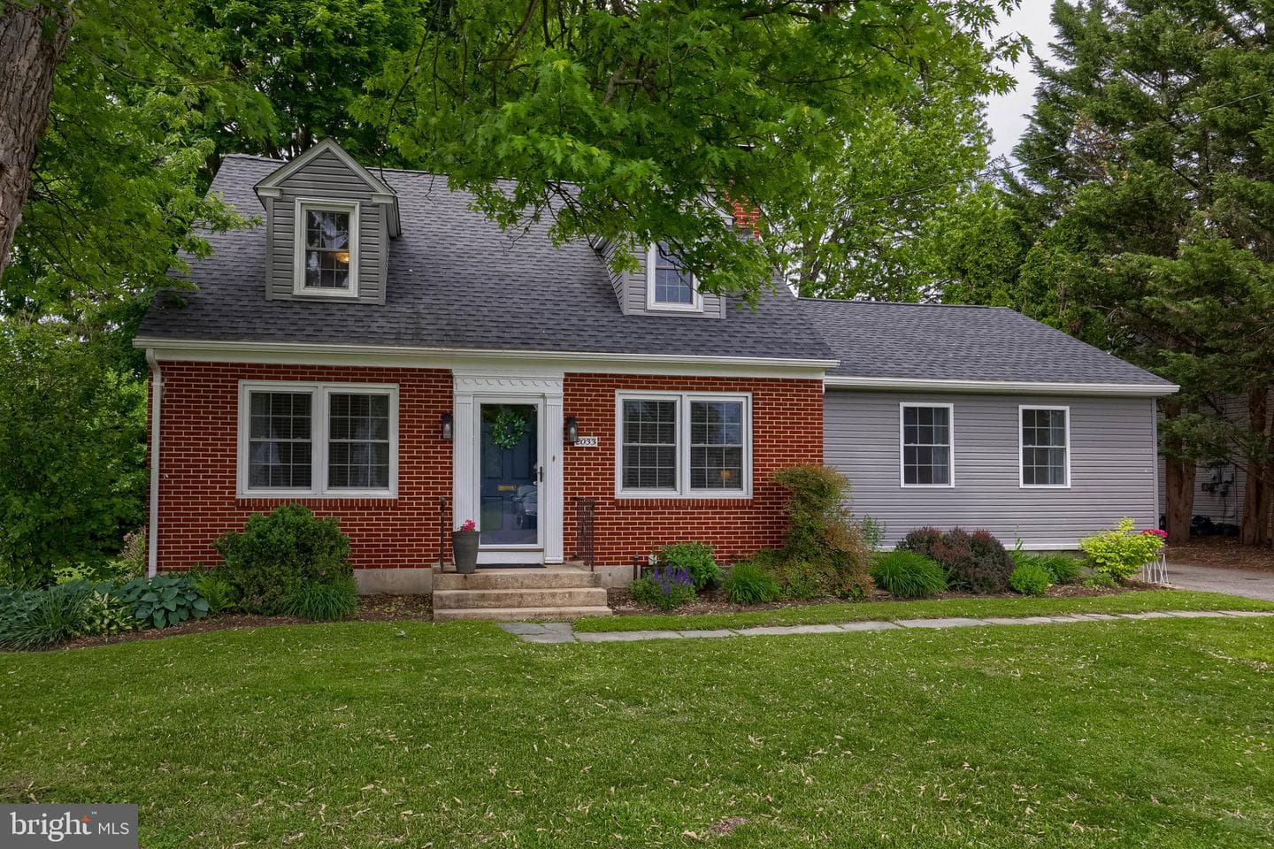 2033 Manor Ridge Drive
