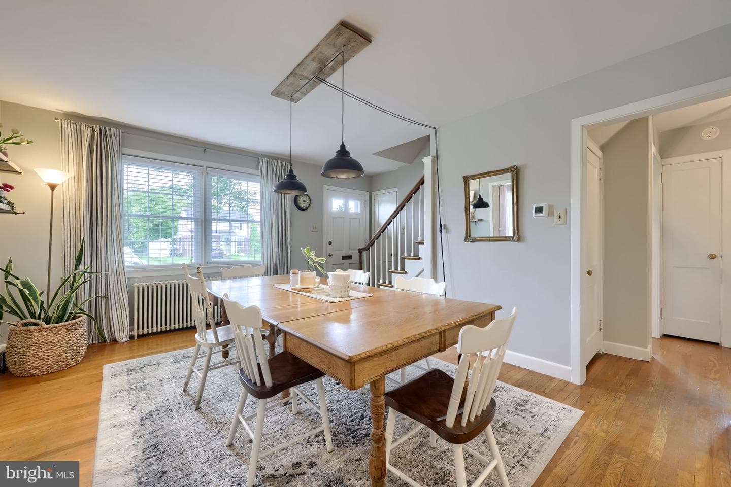 2033 Manor Ridge Drive photo 4