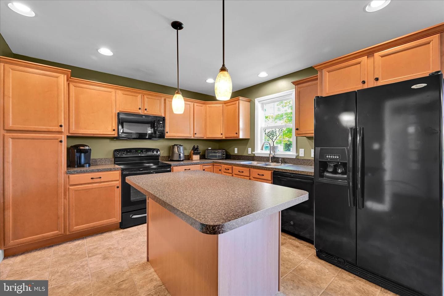 481 Wissler Way photo 23