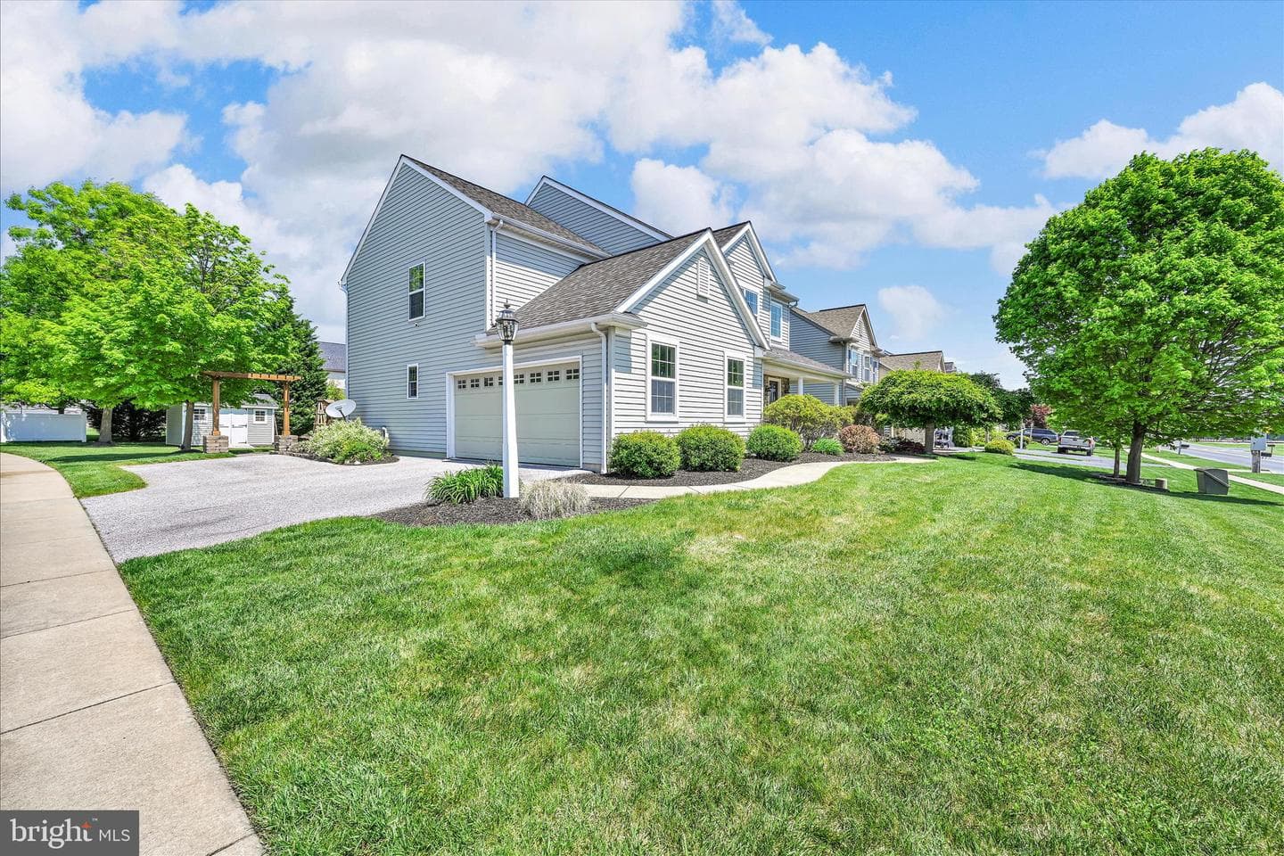 481 Wissler Way photo 7