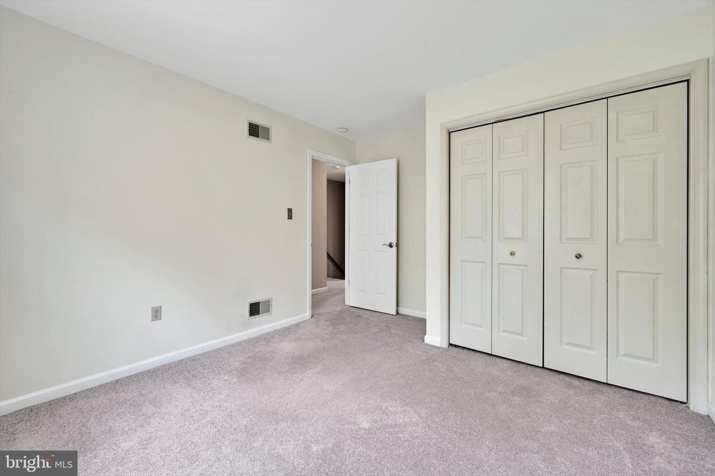 339 Cobblestone Lane photo 19