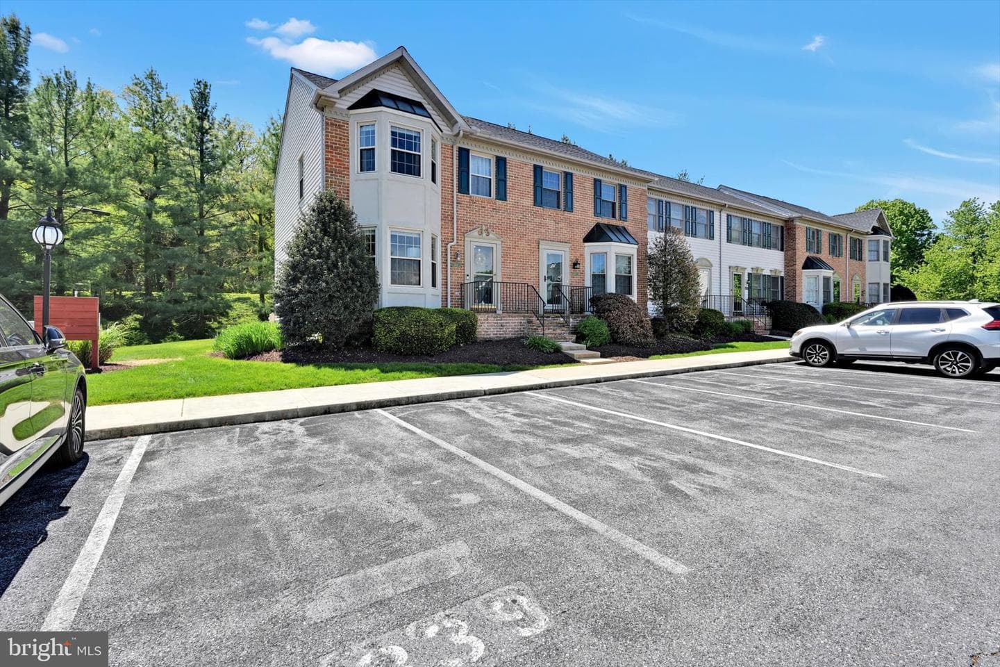 339 Cobblestone Lane photo 4