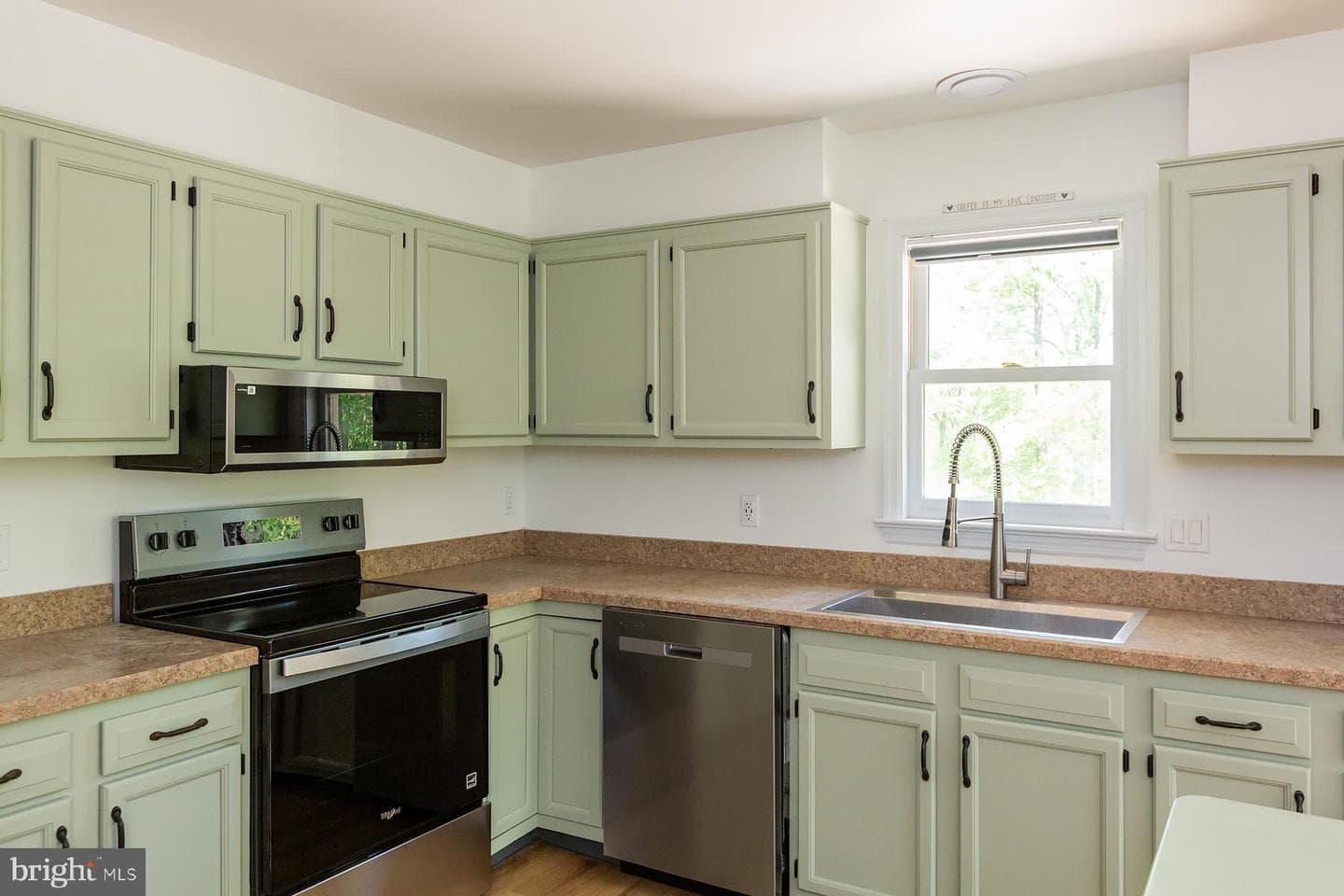 451 Red Hill photo 4
