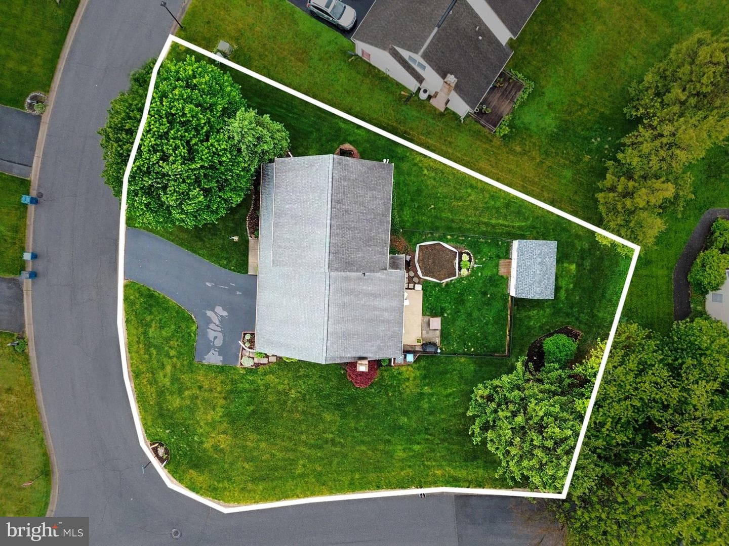 275 Hiestand Court photo 4
