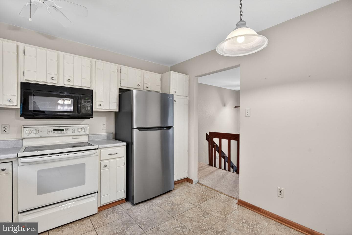 3807 Hillcrest Drive photo 16