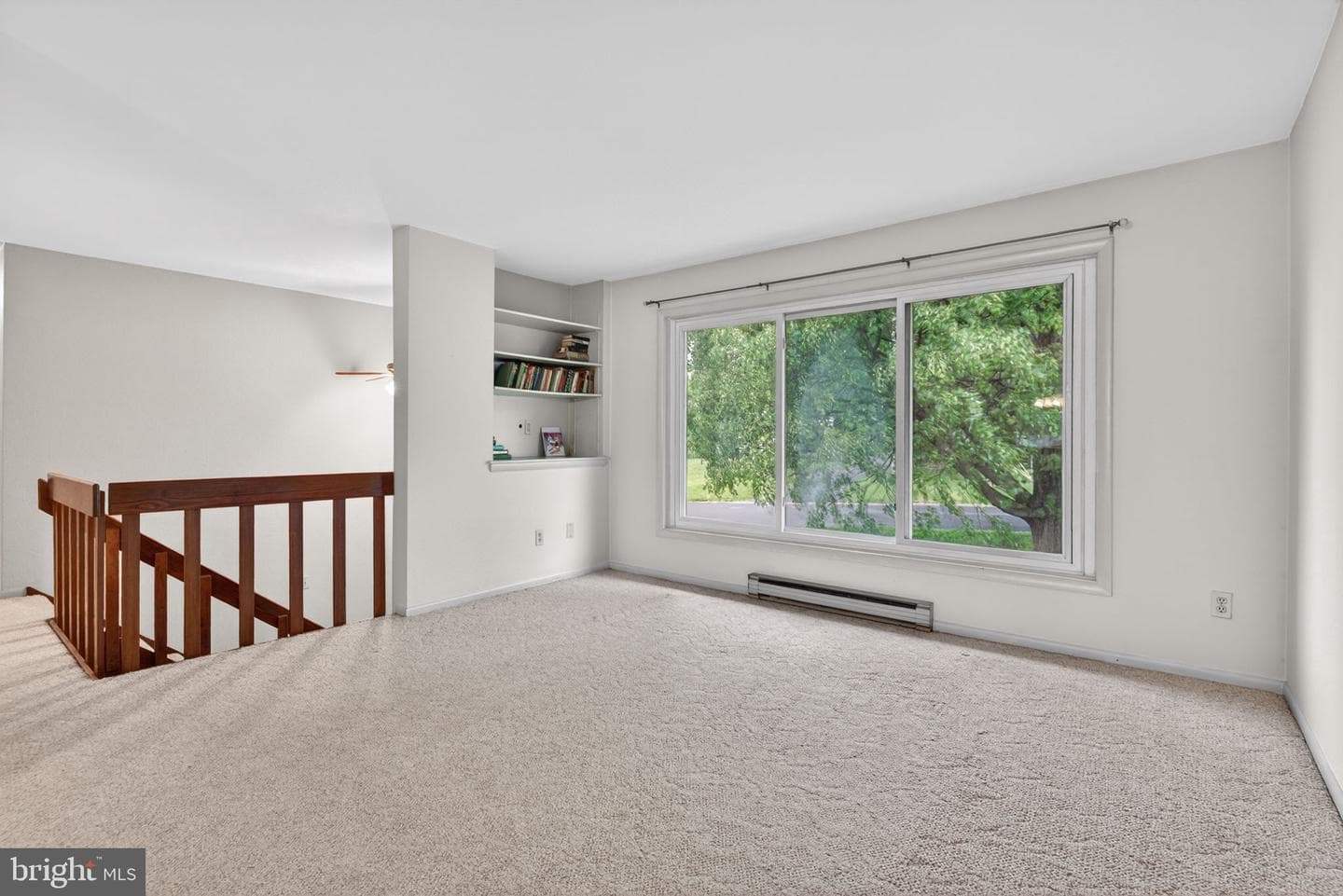 3807 Hillcrest Drive photo 8