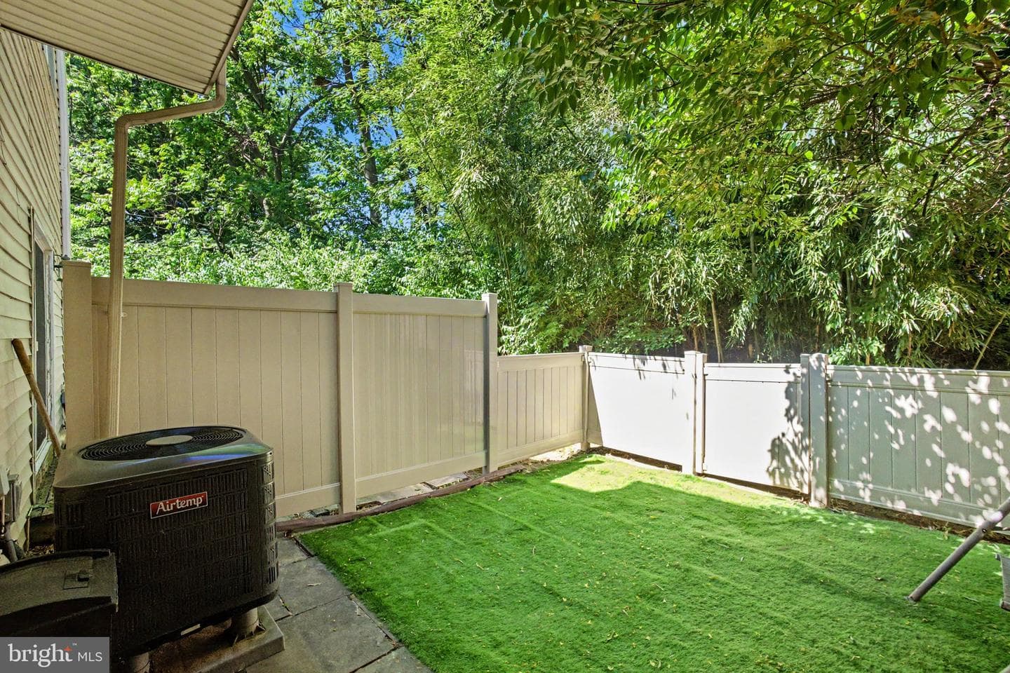 25 Beechtree Lane photo 28