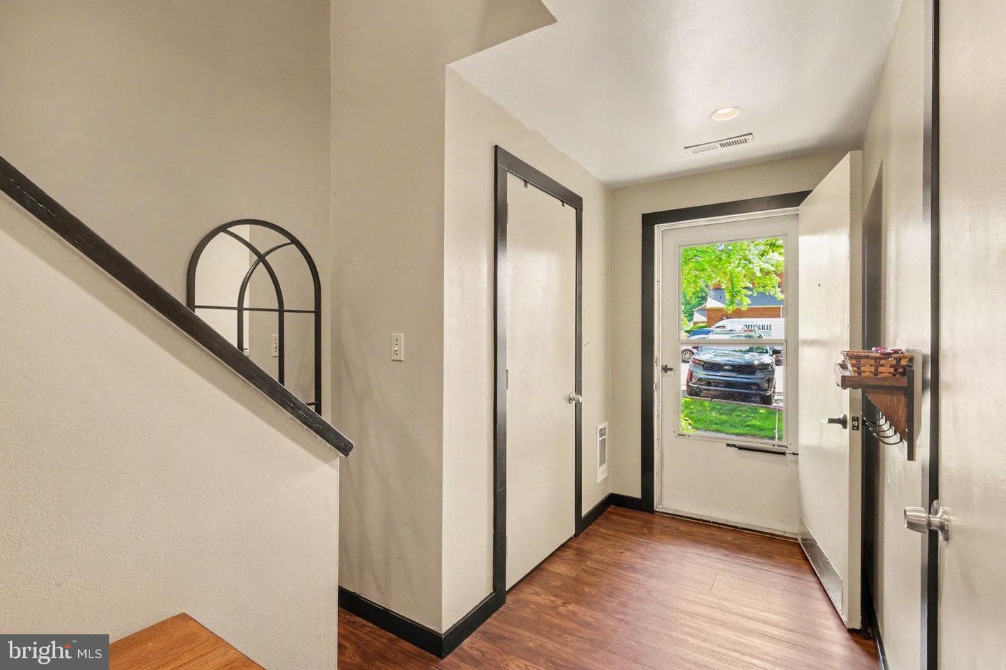 25 Beechtree Lane photo 5