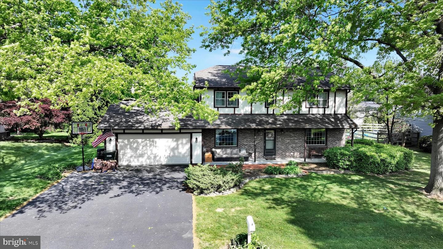 1828 N Eden Road photo 1
