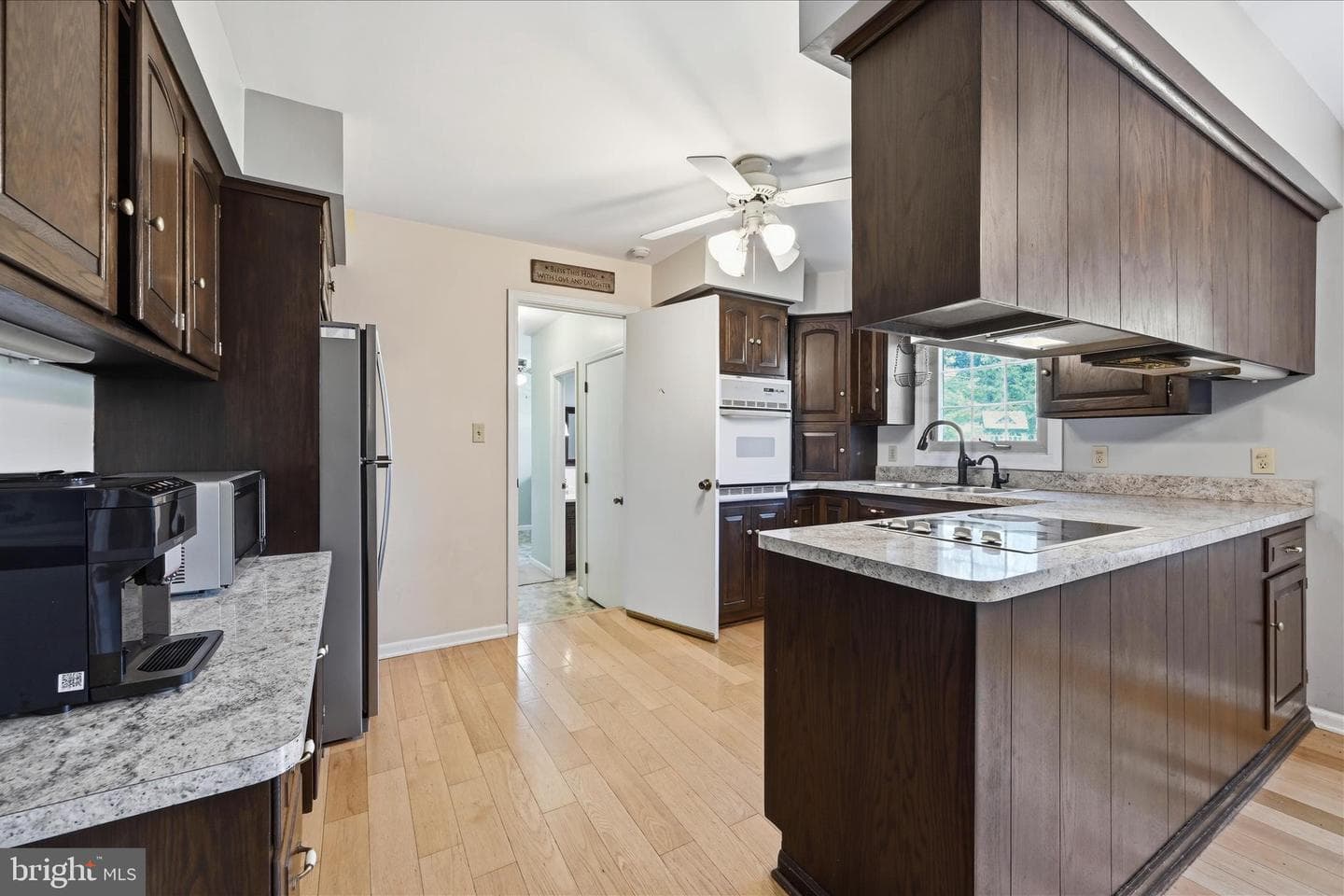 1828 N Eden Road photo 17