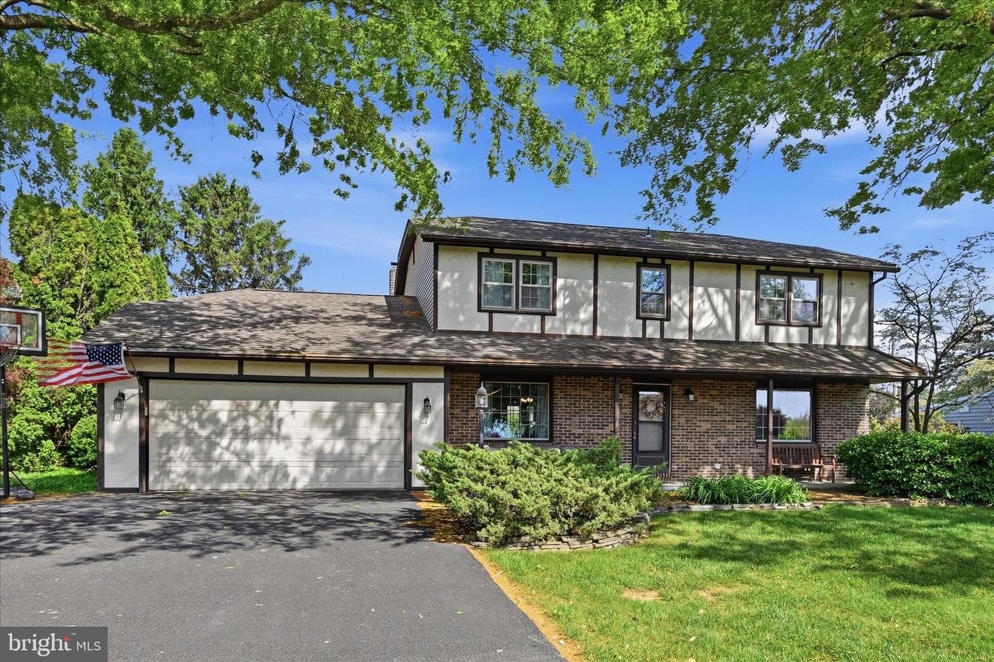 1828 N Eden Road photo 2