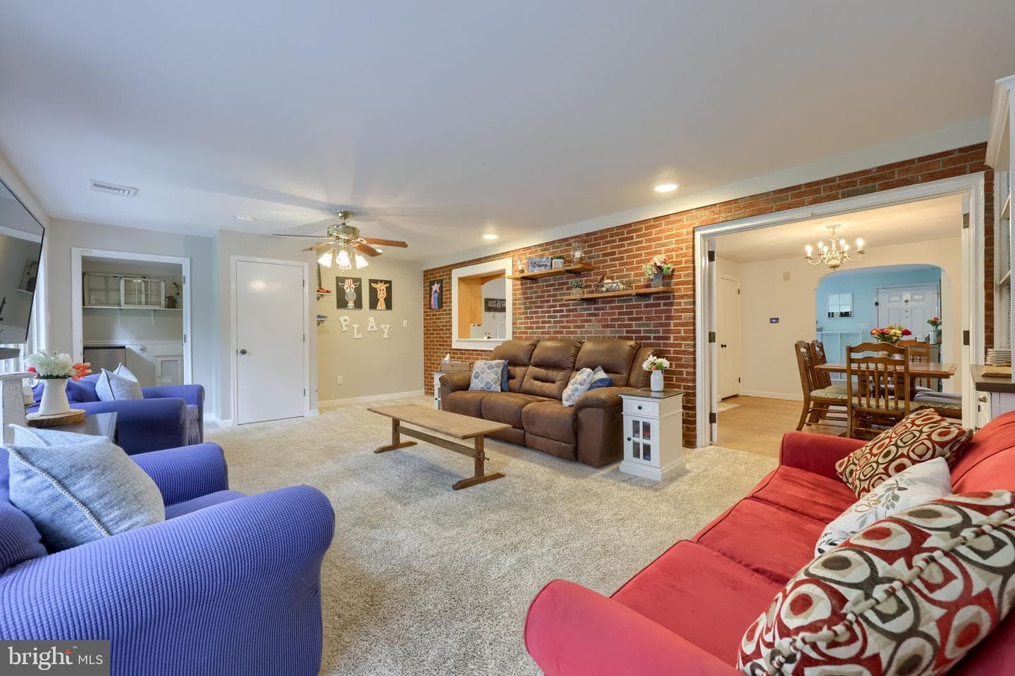 1717 Wilson Avenue photo 18