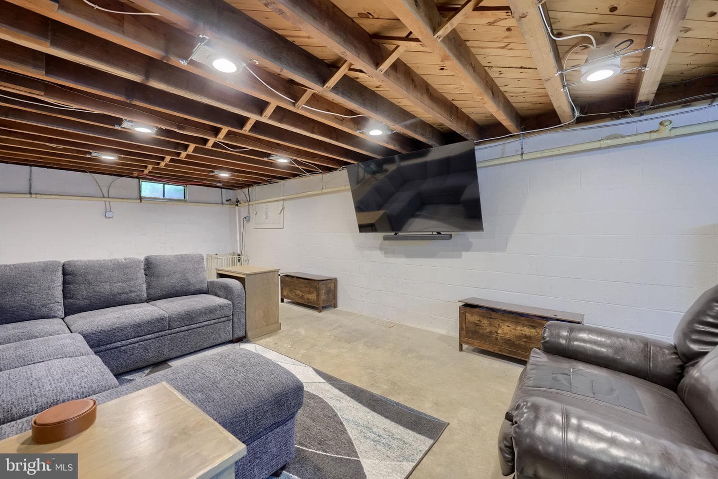 1717 Wilson Avenue photo 32