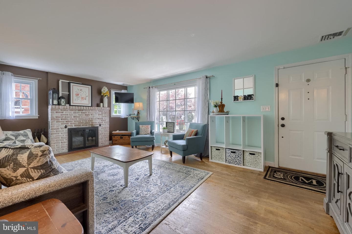 1717 Wilson Avenue photo 4