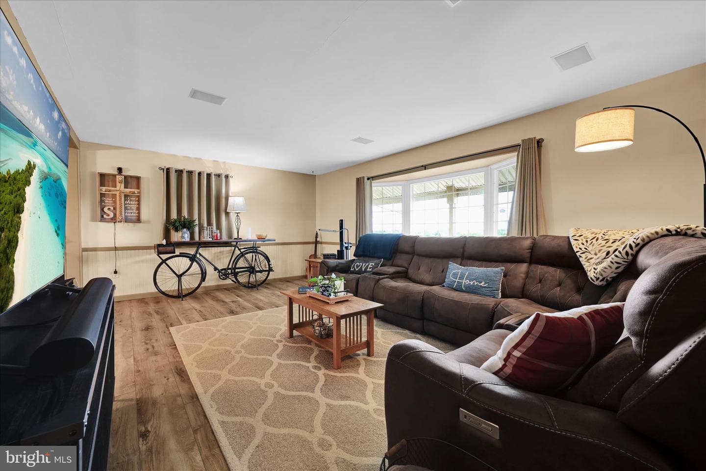 230 Edgewood Drive photo 13