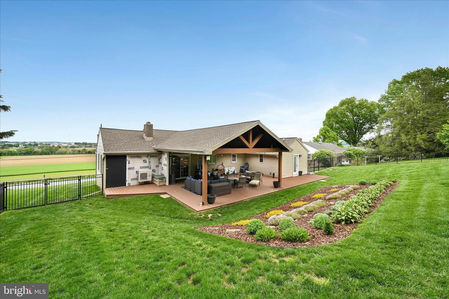 230 Edgewood Drive photo 44