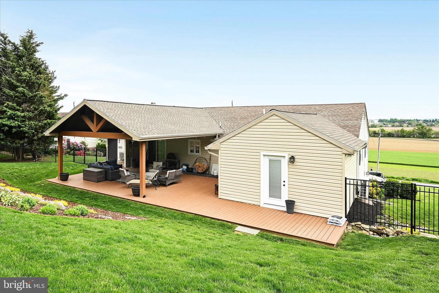 230 Edgewood Drive photo 47